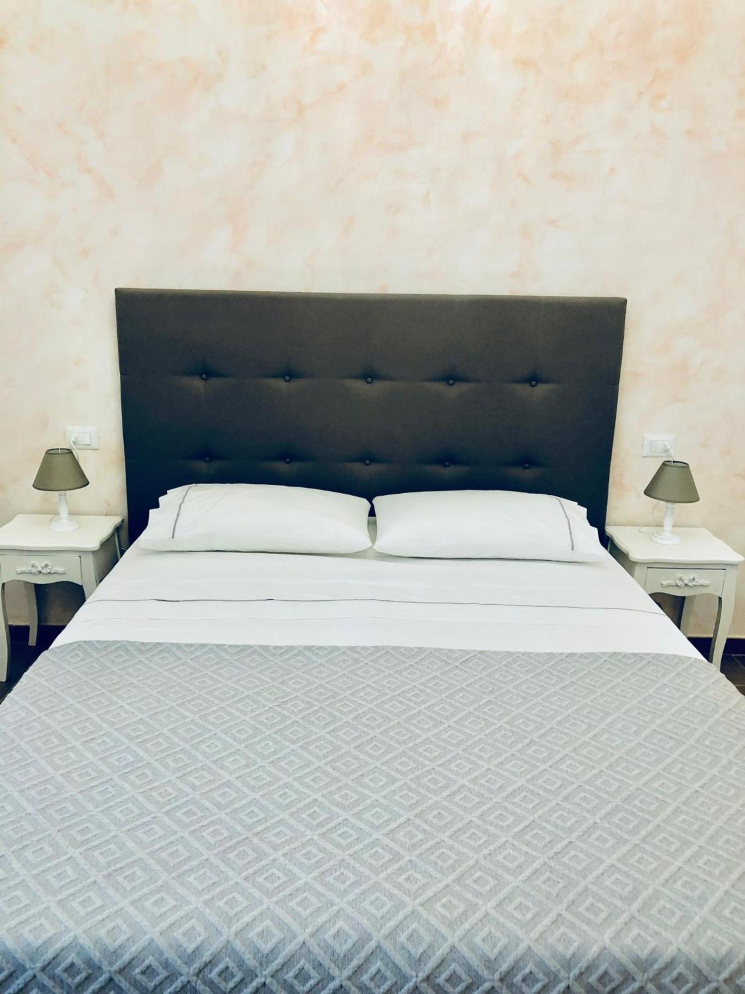 S.Apollonia Suite Trastevere Рим Екстериор снимка